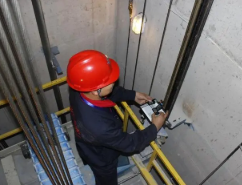 成都電梯,四川電梯,成都別墅電梯,成都家用電梯,四川別墅電梯,平臺(tái)電梯，成都平臺(tái)電梯，四川平臺(tái)電梯，四川家用電梯,成都萬(wàn)安佳居電梯有限公司 潮濕天氣要怎么對(duì)電梯進(jìn)行保護(hù)措施 | 四川家用電梯